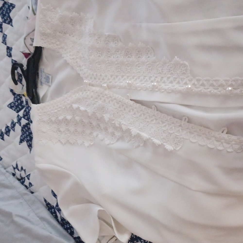 Shirts - Picture 4 of 5